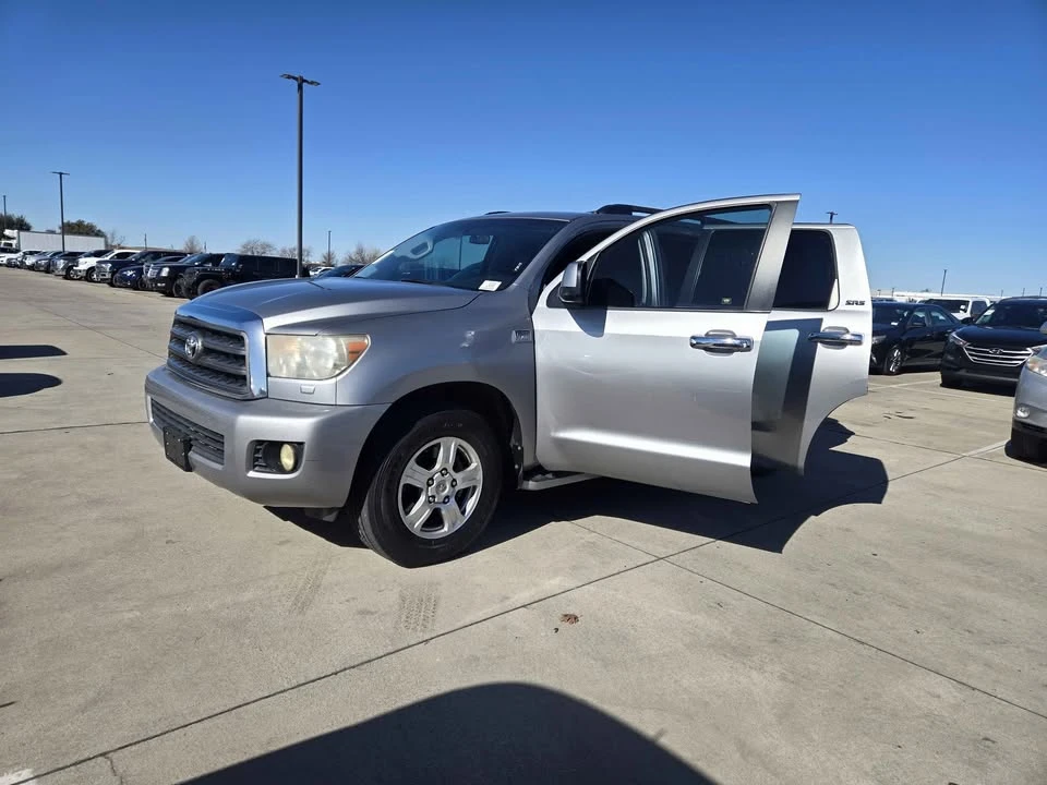 2011 Toyota Sequoia 2nd Gen - Image 19 of 20
