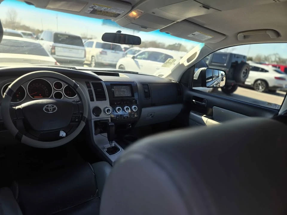 2011 Toyota Sequoia 2nd Gen - Image 14 of 20