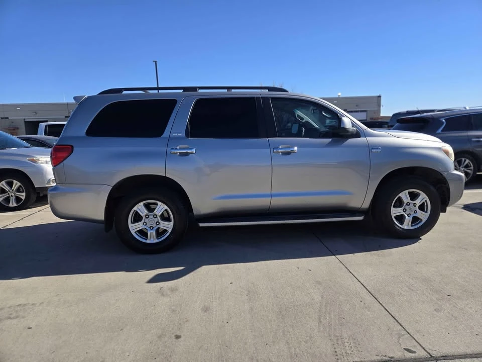 2011 Toyota Sequoia 2nd Gen - Image 15 of 20