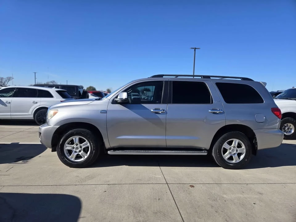 2011 Toyota Sequoia 2nd Gen - Image 4 of 20