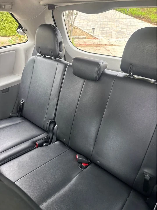 2011 Toyota Sienna 3rd Gen - Image 7 of 8