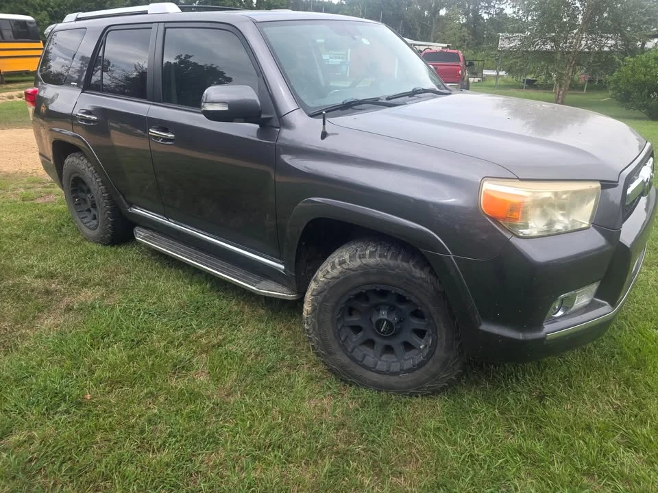 2011 Toyota 4Runner 5th Gen - Image 5 of 8