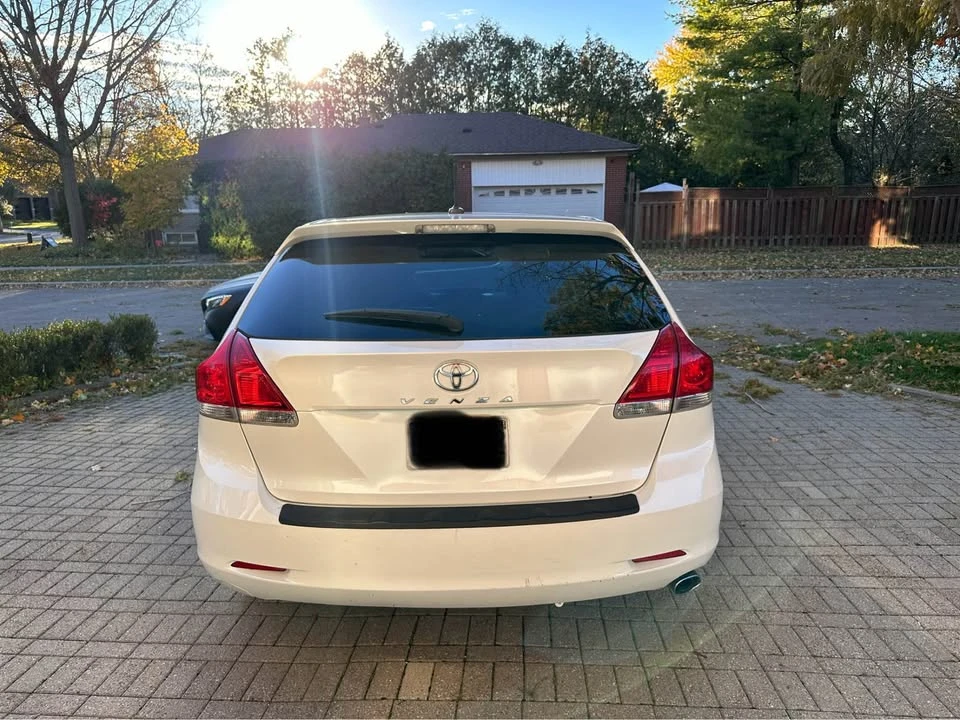 2011 Toyota Venza - Image 4 of 10