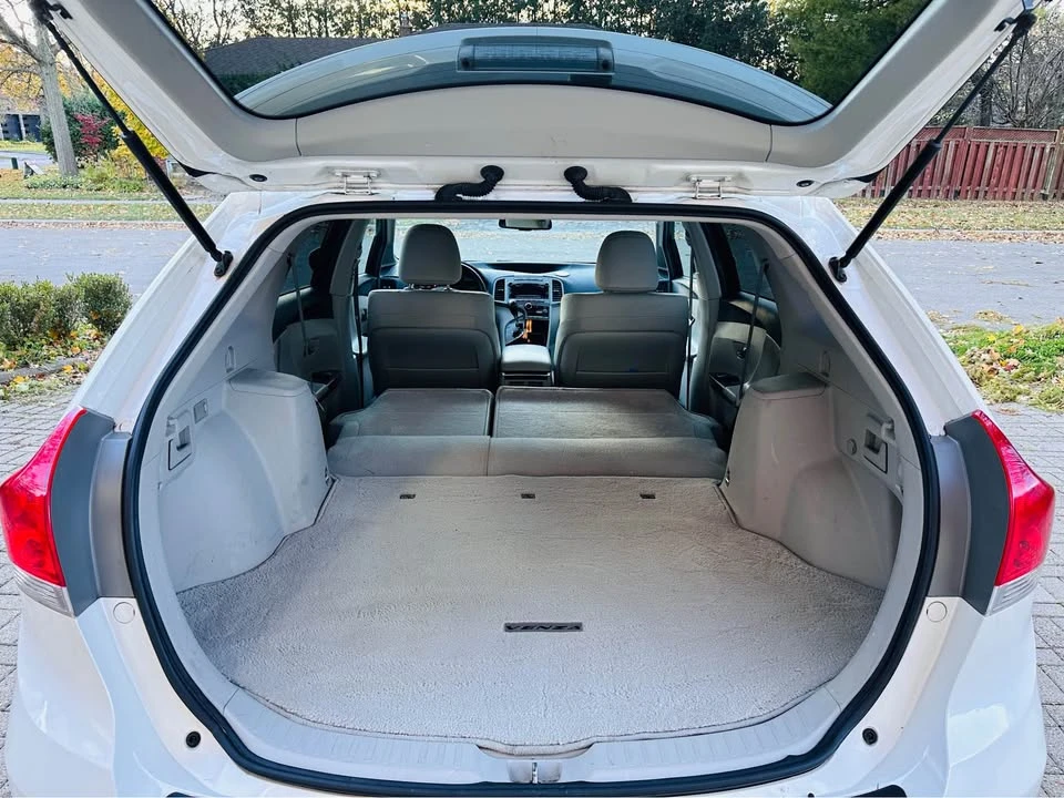 2011 Toyota Venza - Image 9 of 10