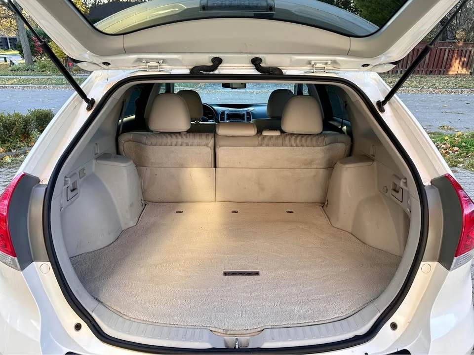 2011 Toyota Venza - Image 8 of 10
