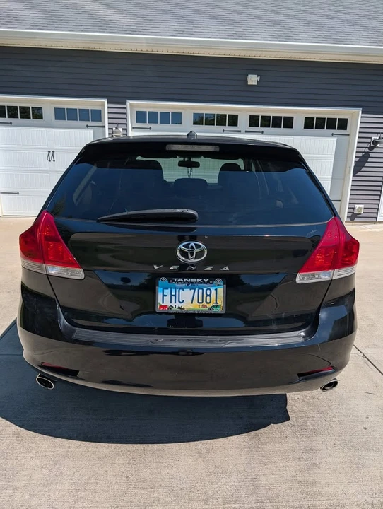 2011 Toyota Venza - Image 8 of 9