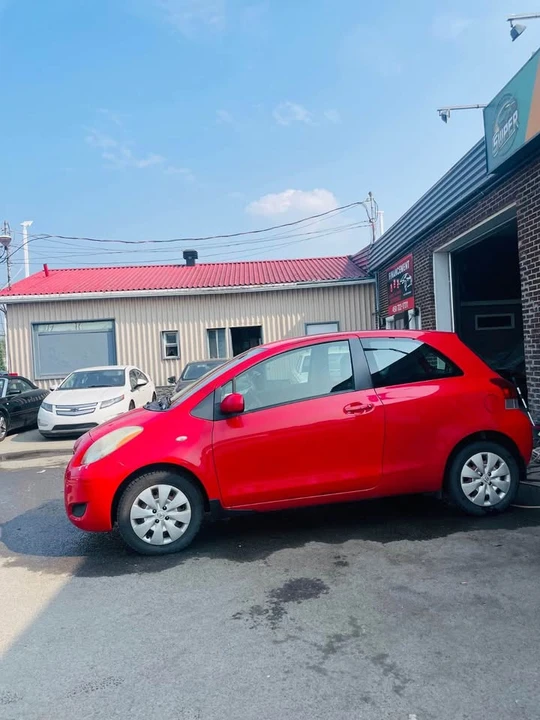 2011 Toyota Yaris - Image 2 of 14