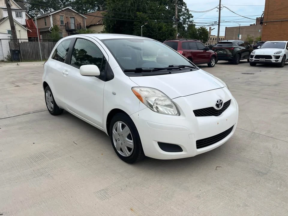 2011 Toyota Yaris - Image 4 of 10