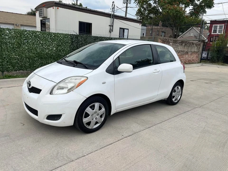 2011 Toyota Yaris - Image 3 of 10