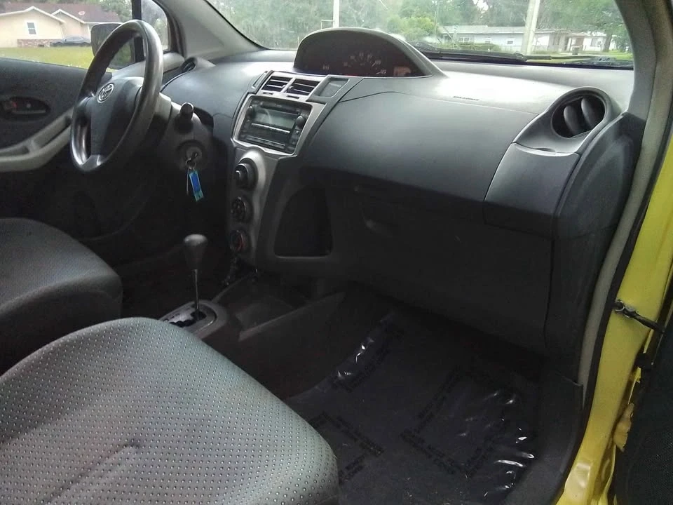 2011 Toyota Yaris - Image 19 of 20
