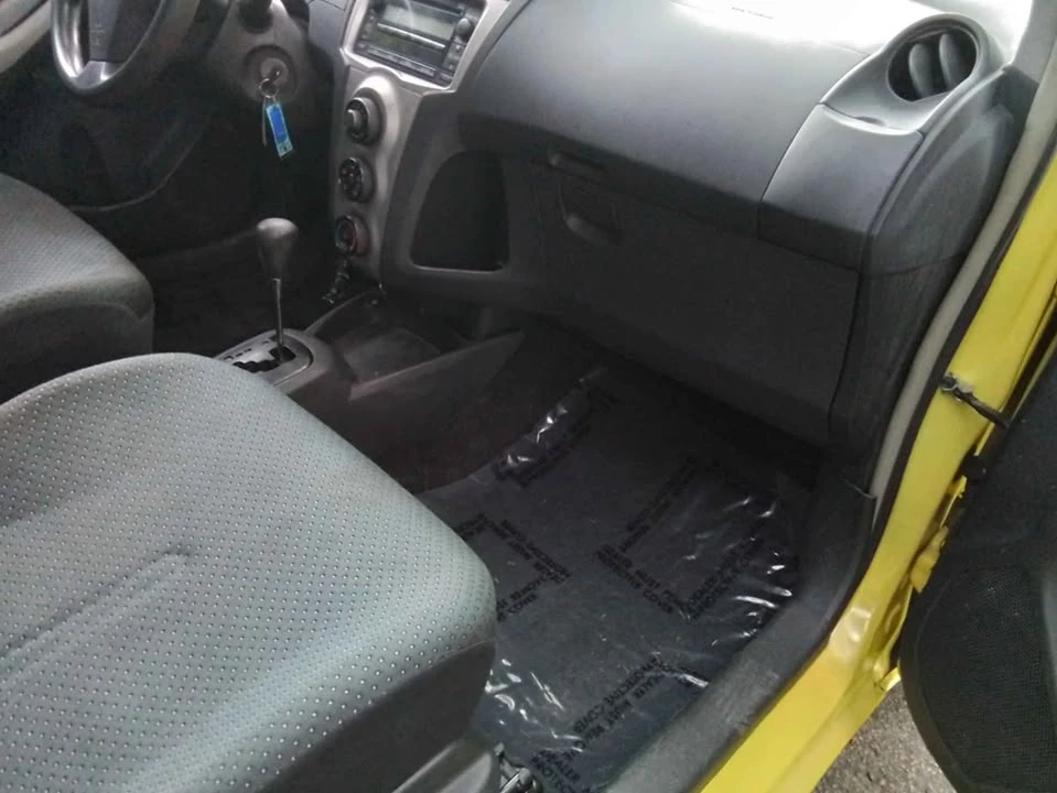2011 Toyota Yaris - Image 11 of 20