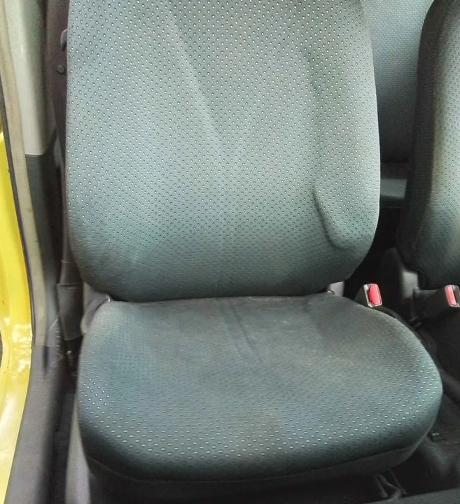 2011 Toyota Yaris - Image 10 of 20