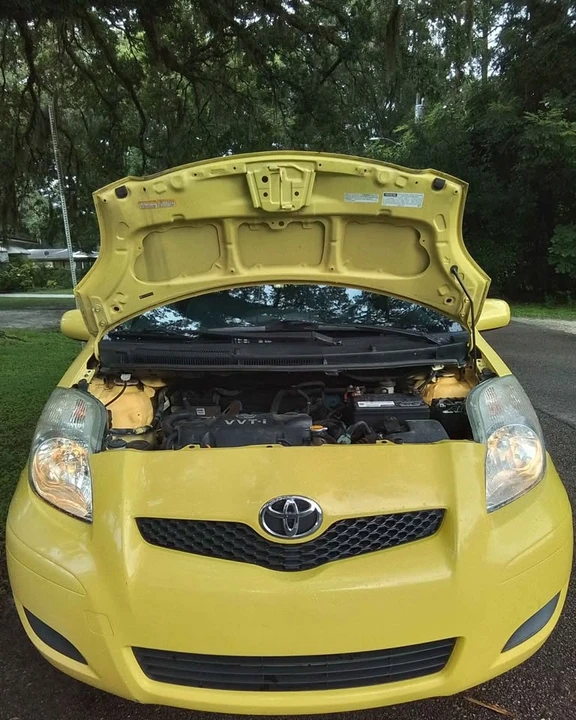 2011 Toyota Yaris - Image 5 of 20