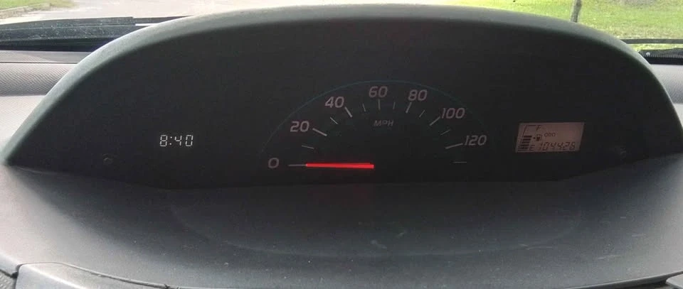 2011 Toyota Yaris - Image 7 of 20