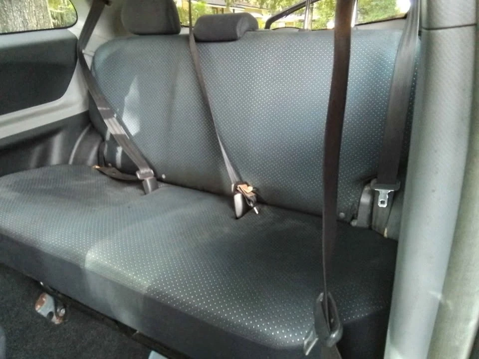 2011 Toyota Yaris - Image 9 of 20