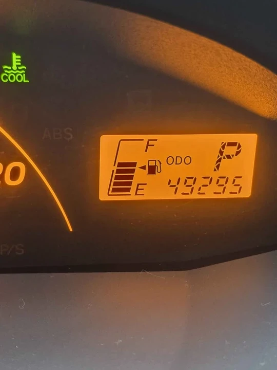 2011 Toyota Yaris - Image 6 of 7