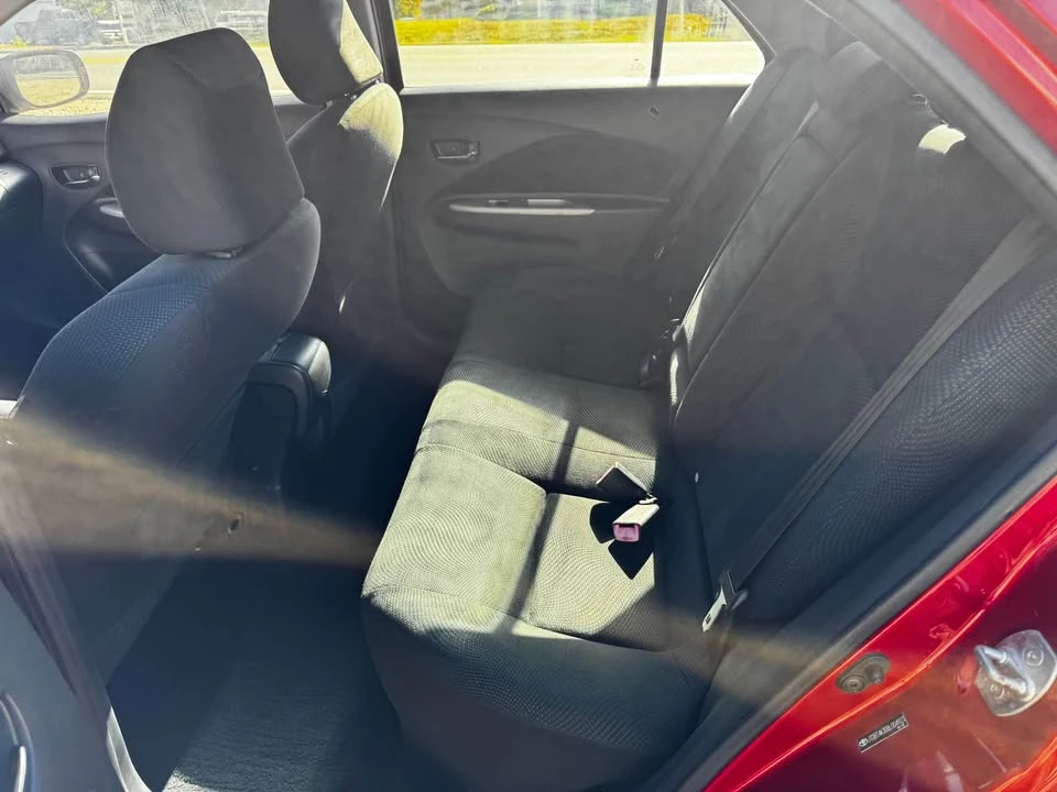 2011 Toyota Yaris - Image 3 of 8