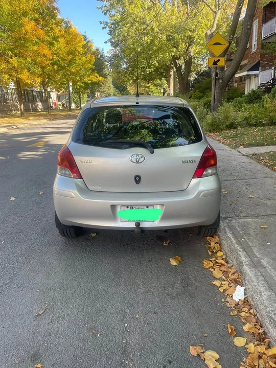 2011 Toyota Yaris - Image 2 of 5