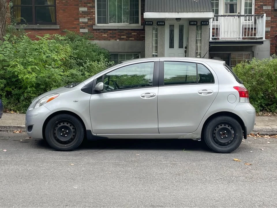 2011 Toyota Yaris - Image 5 of 5