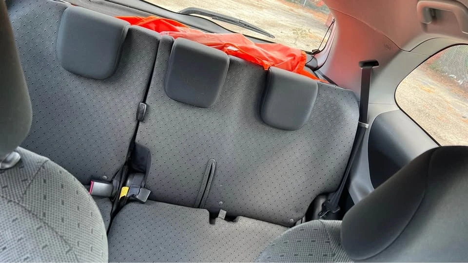 2011 Toyota Yaris - Image 9 of 10