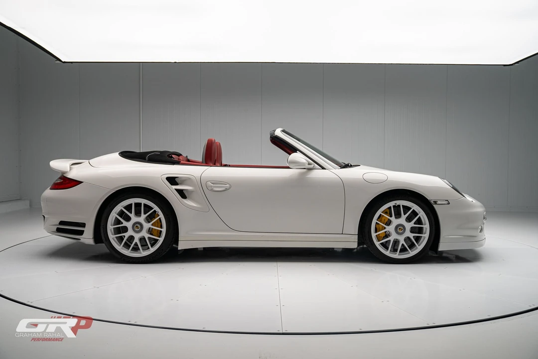 2011 Porsche 997 Turbo - Image 8 of 31