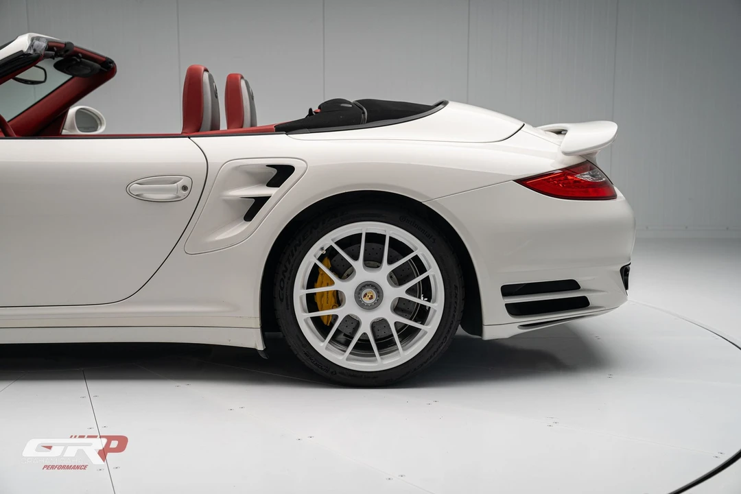 2011 Porsche 997 Turbo - Image 21 of 31