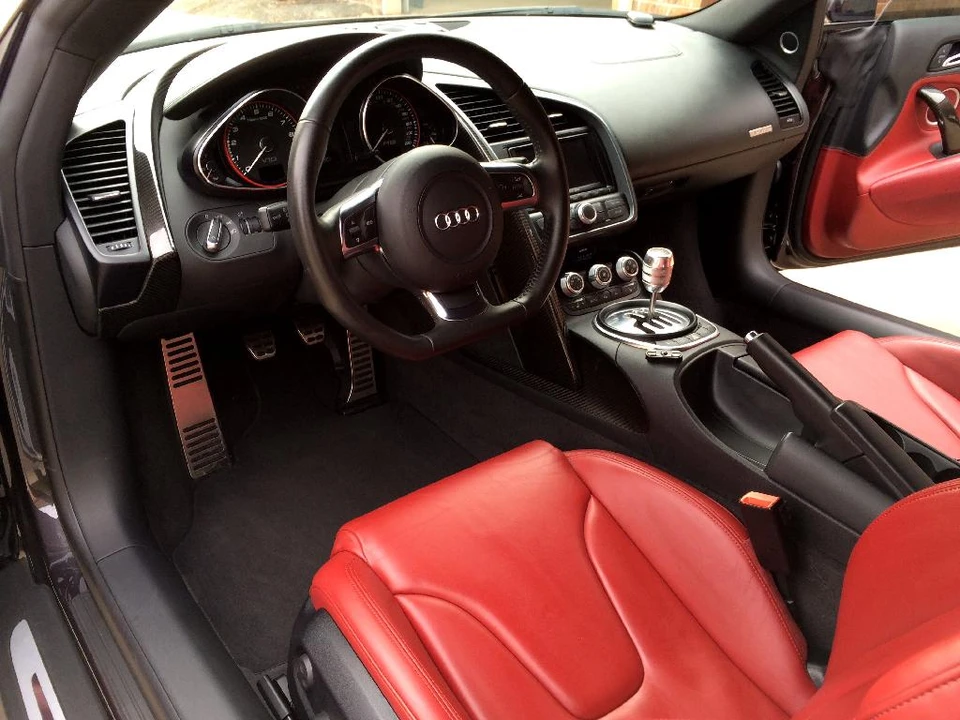 2011 Audi 42 R8 - Image 14 of 15