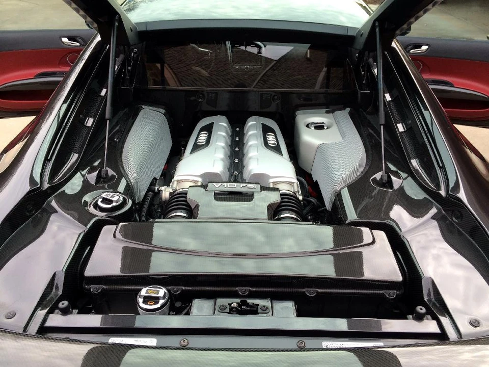 2011 Audi 42 R8 - Image 13 of 15
