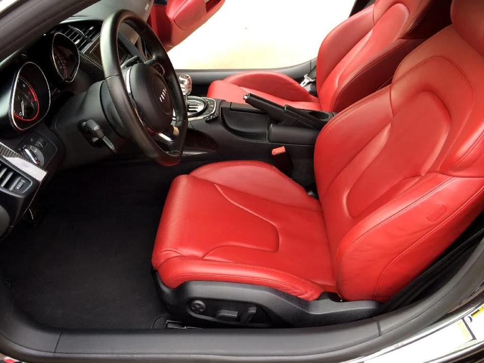 2011 Audi 42 R8 - Image 15 of 15