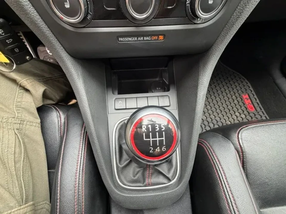 2011 Volkswagen GTI Mk6 - Image 19 of 31