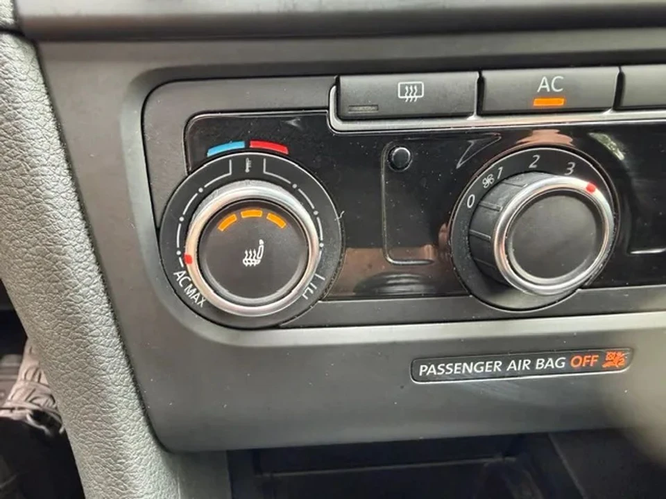 2011 Volkswagen GTI Mk6 - Image 21 of 31