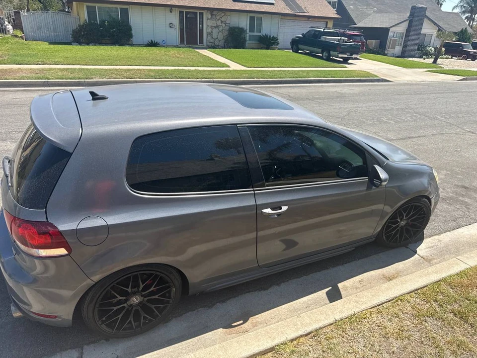 2011 Volkswagen GTI Mk6 - Image 2 of 4