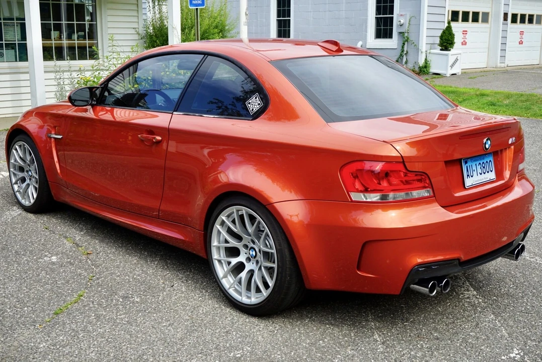 2011 BMW 1M - Image 5 of 10