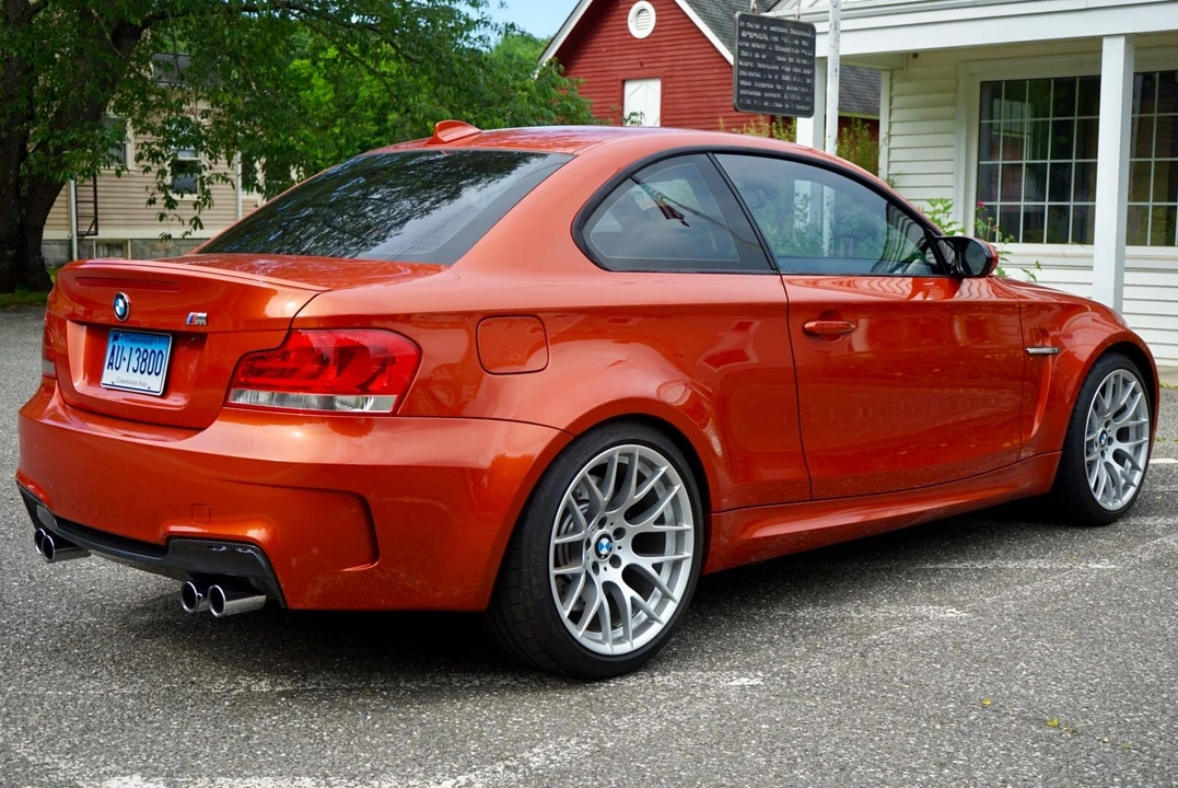 2011 BMW 1M - Image 2 of 10