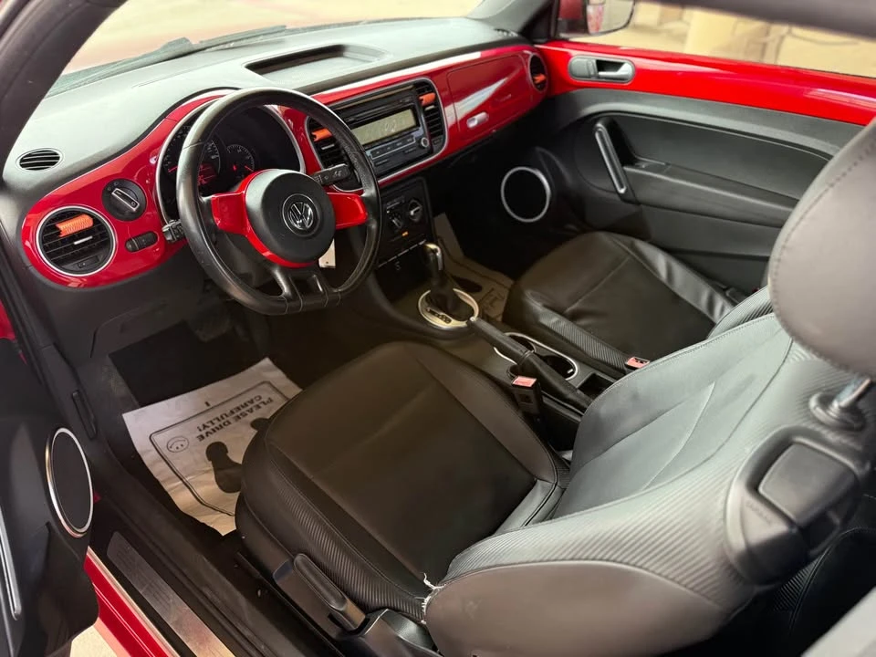 2011 Volkswagen Beetle - Image 9 of 12