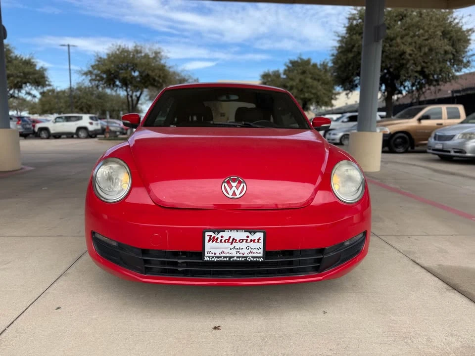 2011 Volkswagen Beetle - Image 2 of 12