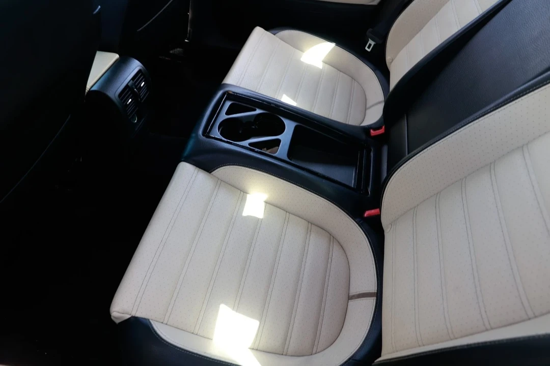 2011 Volkswagen CC - Image 10 of 12