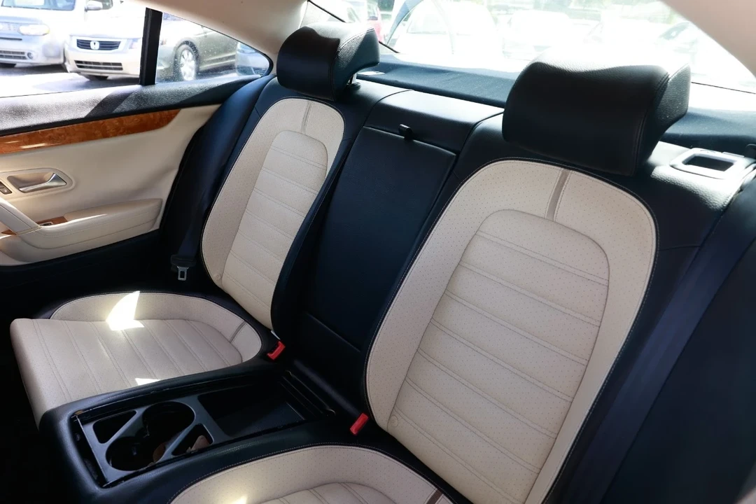 2011 Volkswagen CC - Image 8 of 12