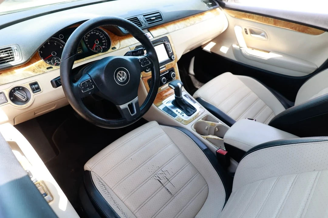 2011 Volkswagen CC - Image 4 of 12