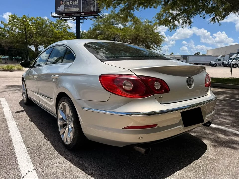 2011 Volkswagen CC - Image 5 of 20