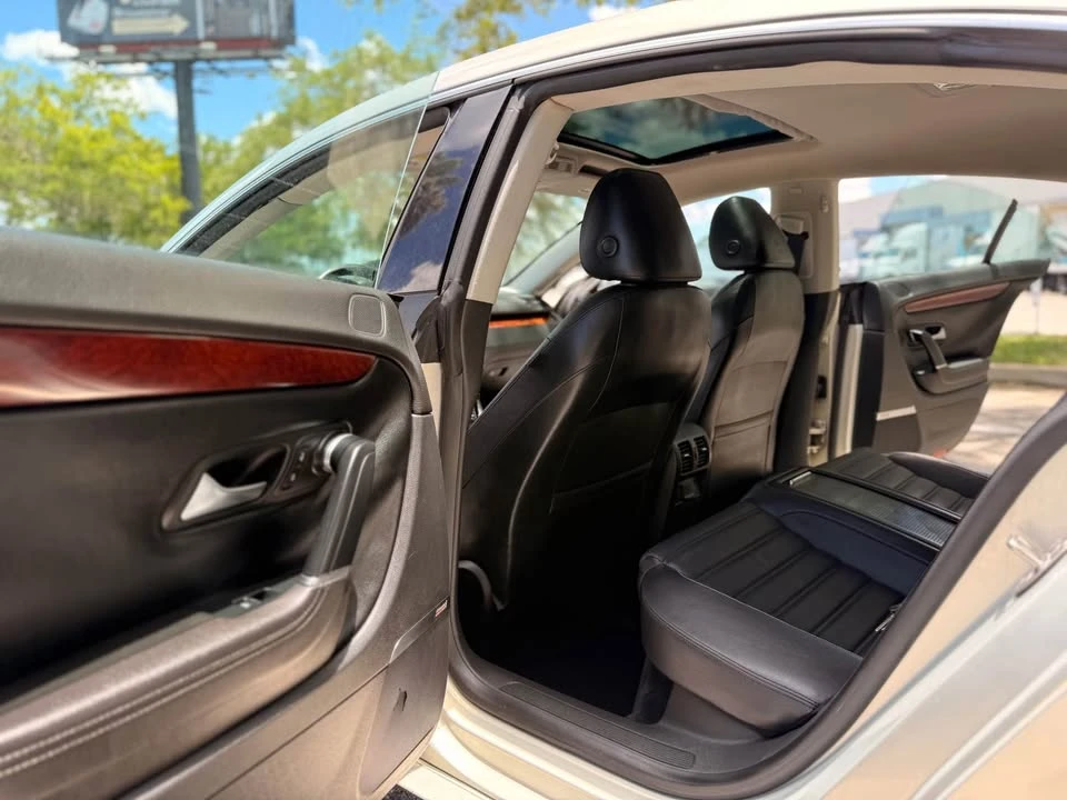 2011 Volkswagen CC - Image 10 of 20