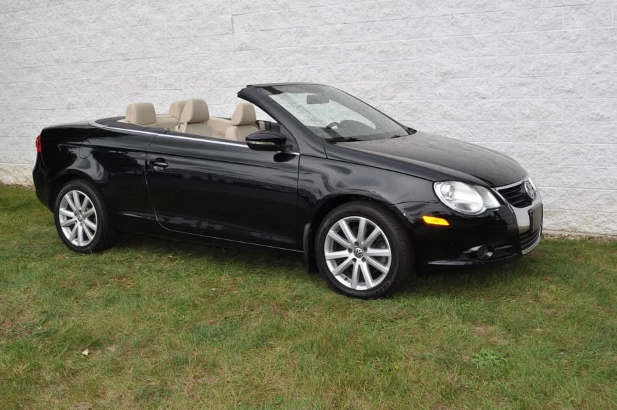 2011 Volkswagen Eos - Image 8 of 11