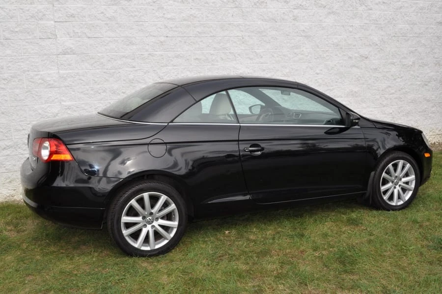 2011 Volkswagen Eos - Image 9 of 11