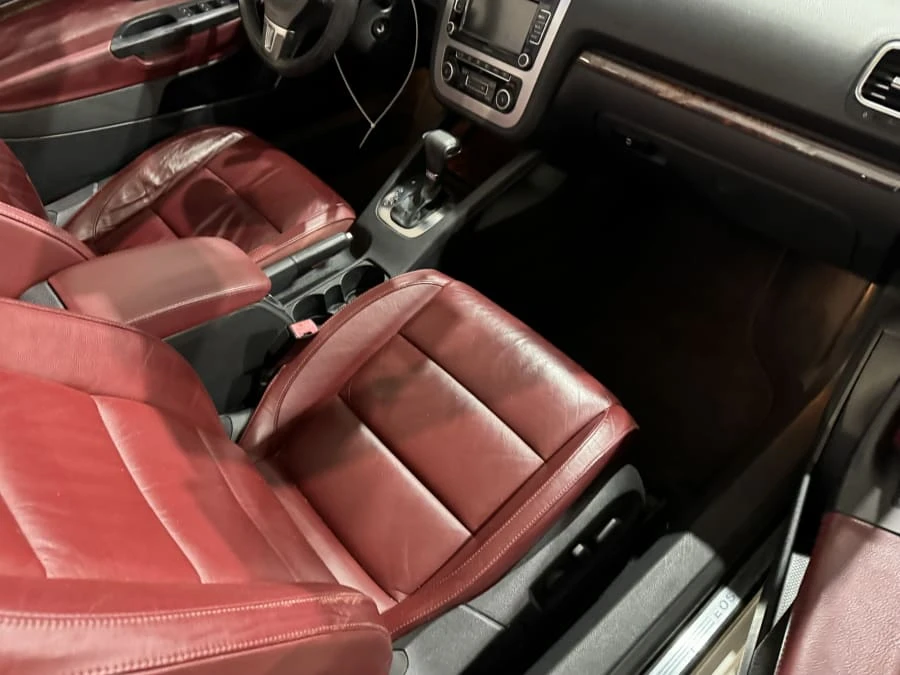 2011 Volkswagen Eos - Image 6 of 8