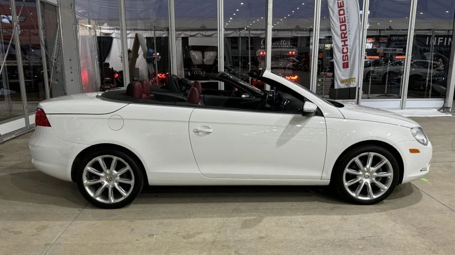 2011 Volkswagen Eos - Image 2 of 8