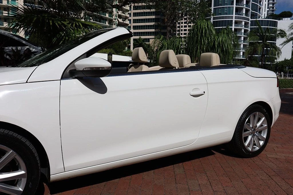 2011 Volkswagen Eos - Image 21 of 21