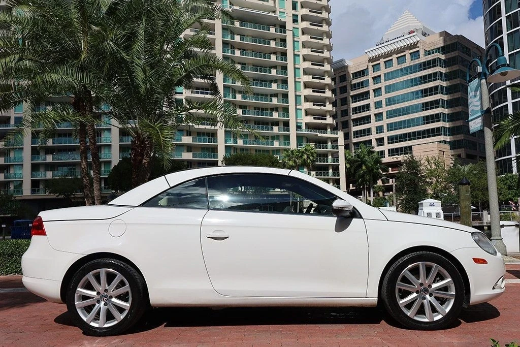 2011 Volkswagen Eos - Image 4 of 21