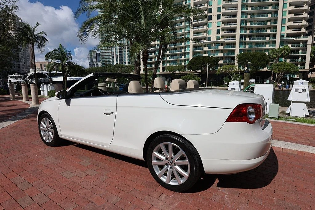 2011 Volkswagen Eos - Image 5 of 21