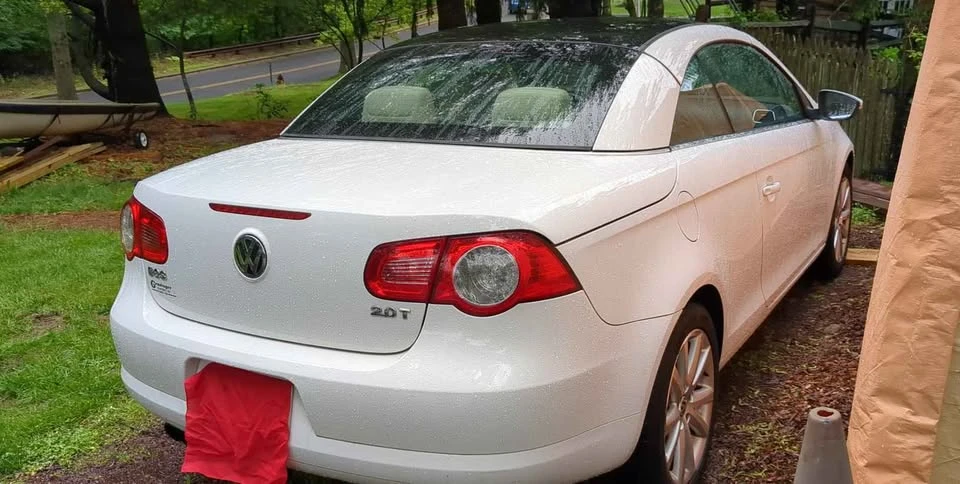 2011 Volkswagen Eos - Image 3 of 13