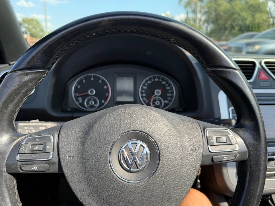 2011 Volkswagen Eos - Image 5 of 21